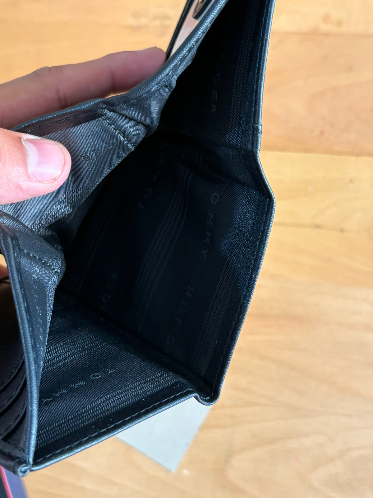 Tommy Wallet Small