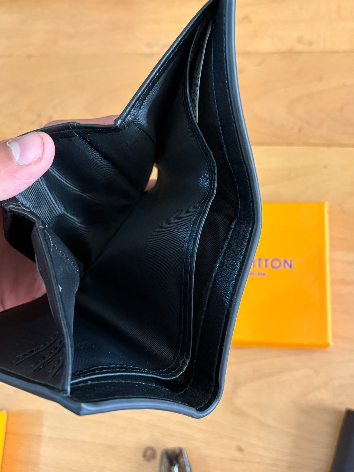 LV 293 Wallet