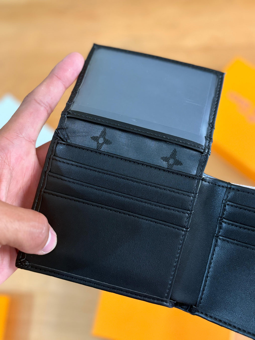 LV Wallet