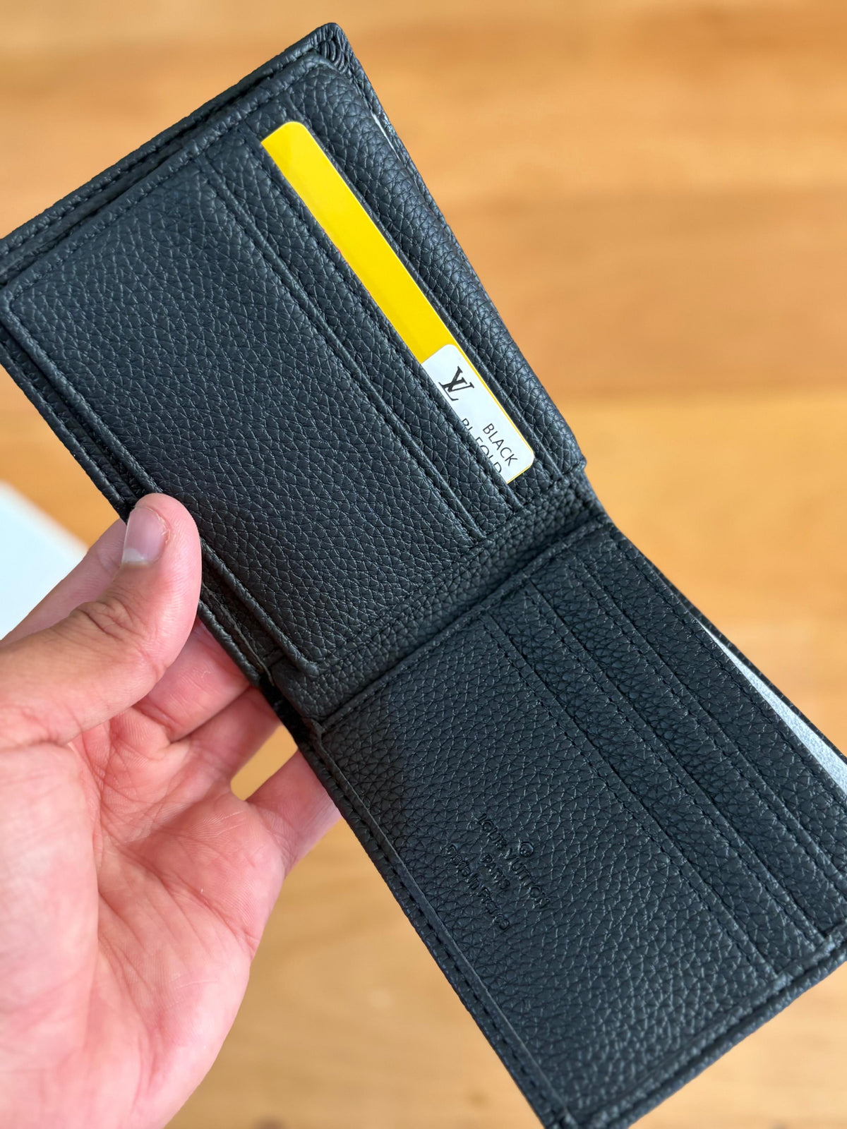 LV Wallet 001
